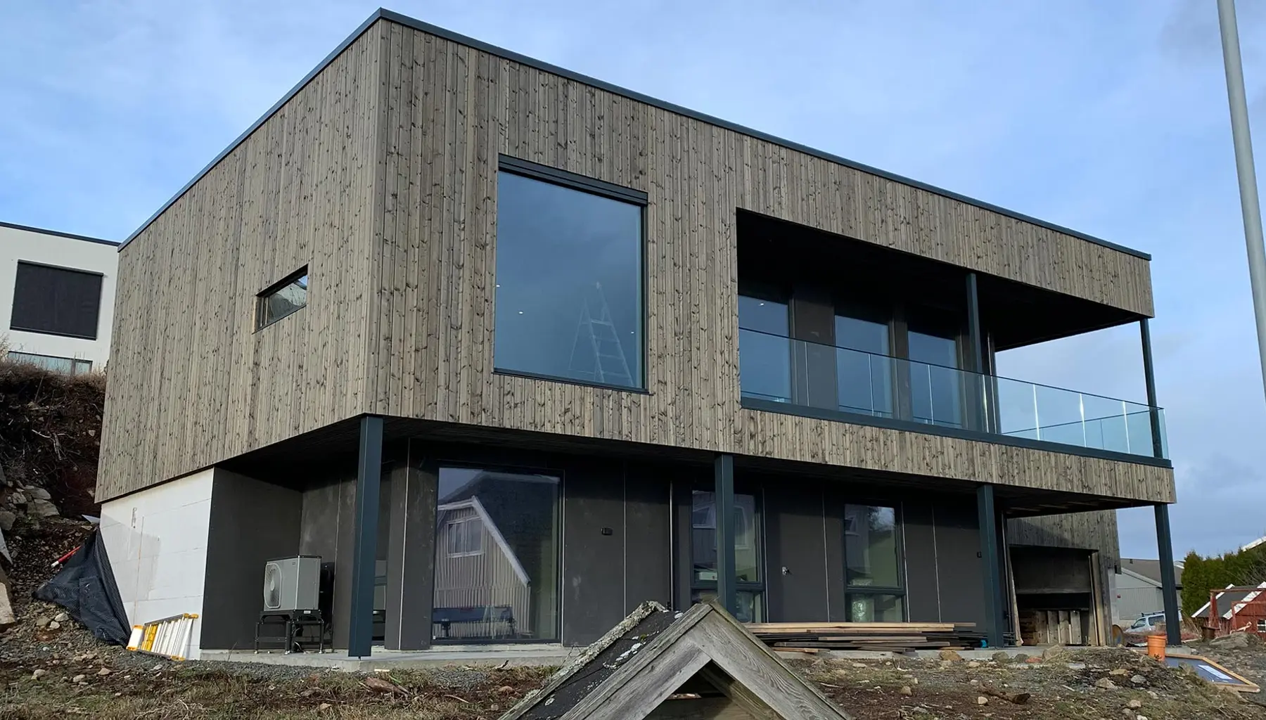 Enebolig under oppføring i Lister-regionen, bygget av Hellvik Hus med 3D-tilpassede tegninger